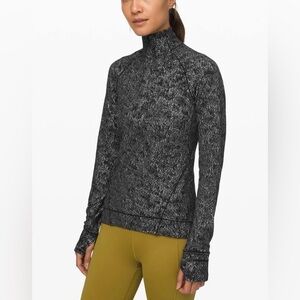 Lululemon Outrun the Elements 1/2 Zip – Size 4  Misted Jacquard Black White
